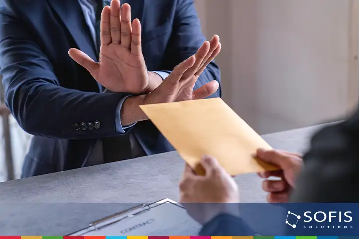 Persona evitando recibir dinero